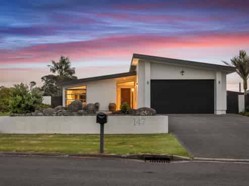 147 Koutunui Road, Athenree