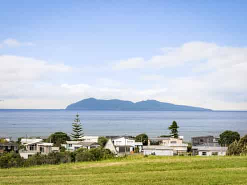 147 Koutunui Road, Athenree