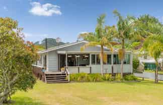 6 Rees Avenue, Cooks Beach