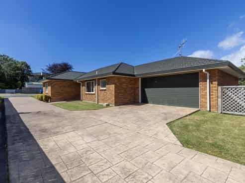 22 Kowhai Grove, Raumati Beach