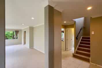 11 Stonebrooke Lane, Flat Bush