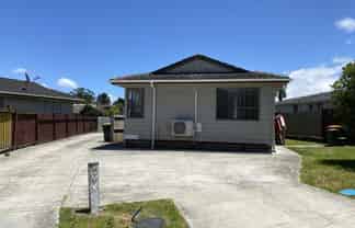 8A Quintal Place, Papatoetoe