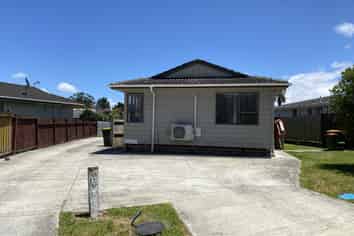 8A Quintal Place, Papatoetoe