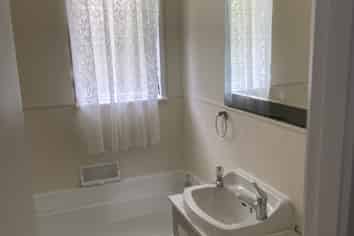 27 Royal Arch Place, Rosehill