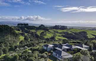 30 Rataroa Road, Miranda