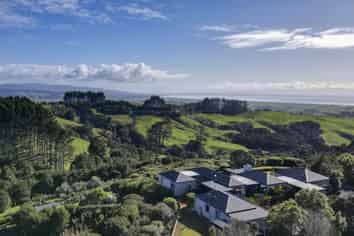 30 Rataroa Road, Miranda