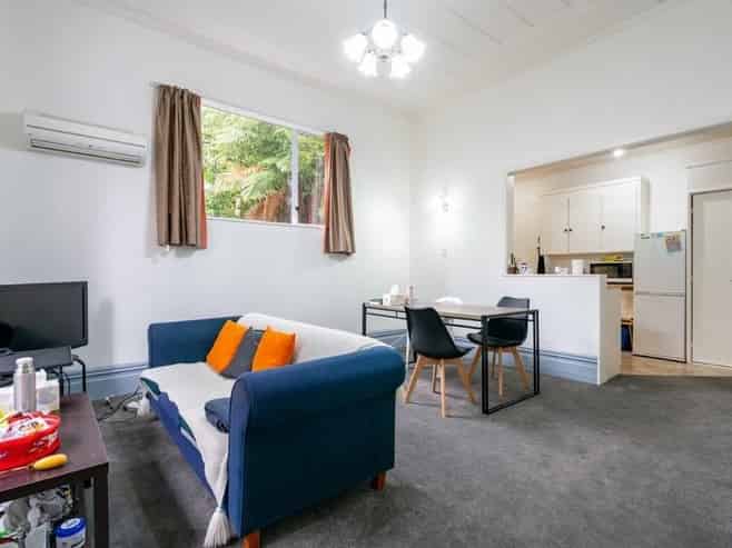 41A Garfield Avenue, Roslyn