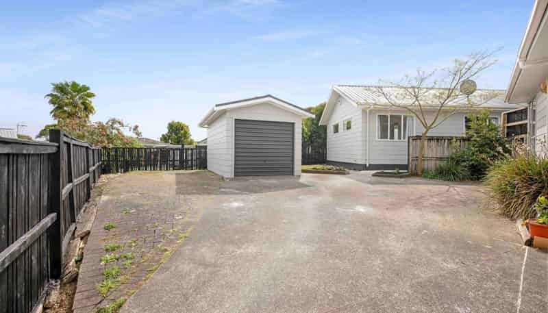 12A Hinton Place, Weymouth