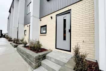 327 Glengarry Road, Glen Eden