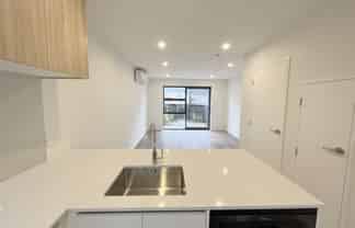 327 Glengarry Road, Glen Eden