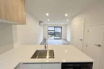 327 Glengarry Road, Glen Eden