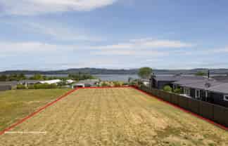 24 Kurapoto Lane, Rainbow Point