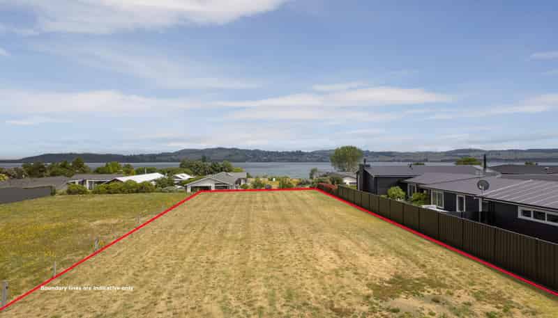 24 Kurapoto Lane, Rainbow Point