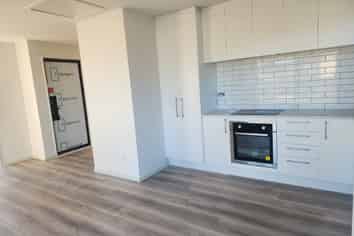 24A Stackwood Avenue, Woodend