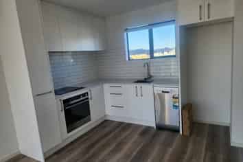 24A Stackwood Avenue, Woodend