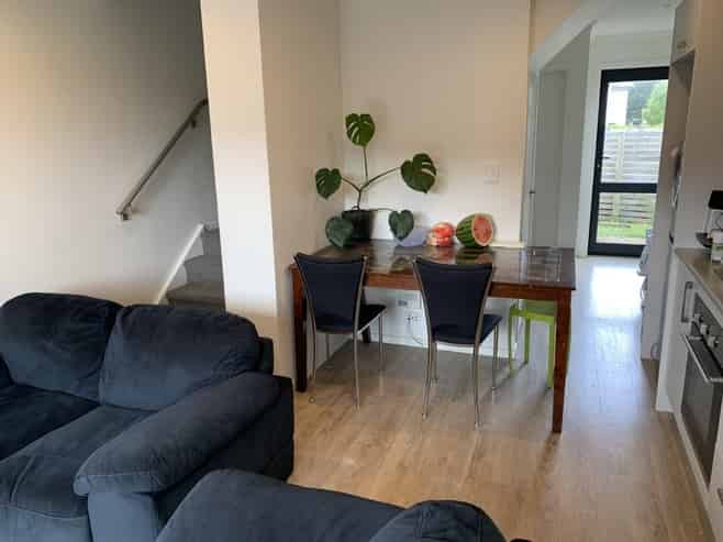 1/96 Knighton Road, Hillcrest