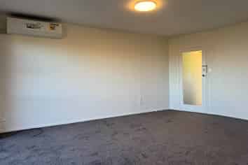 2/370 Triangle Road, Henderson