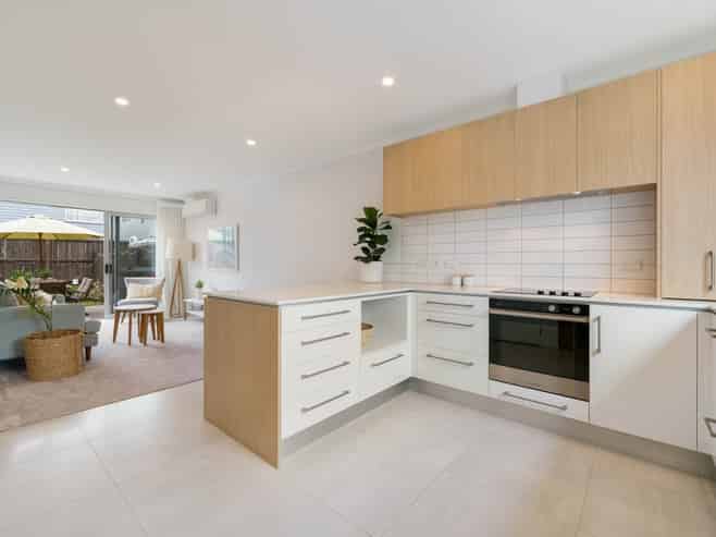 45 Glidepath Road, Hobsonville