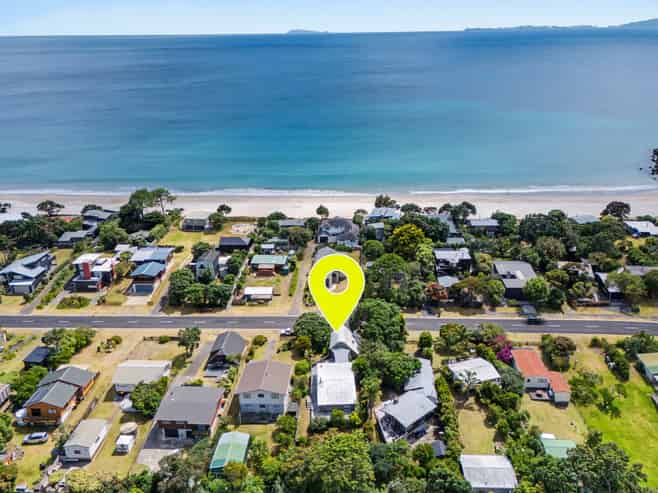 221 Tangiora Avenue, Whangapoua