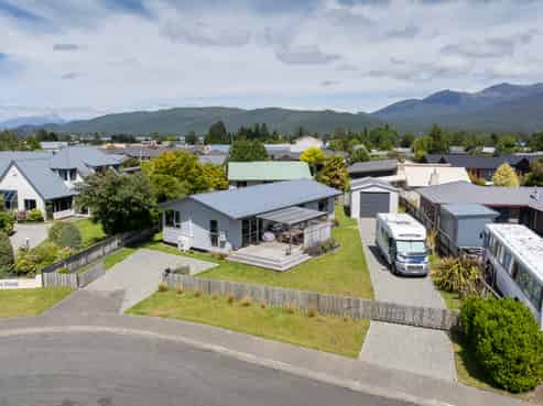 6 Melland Place, Te Anau