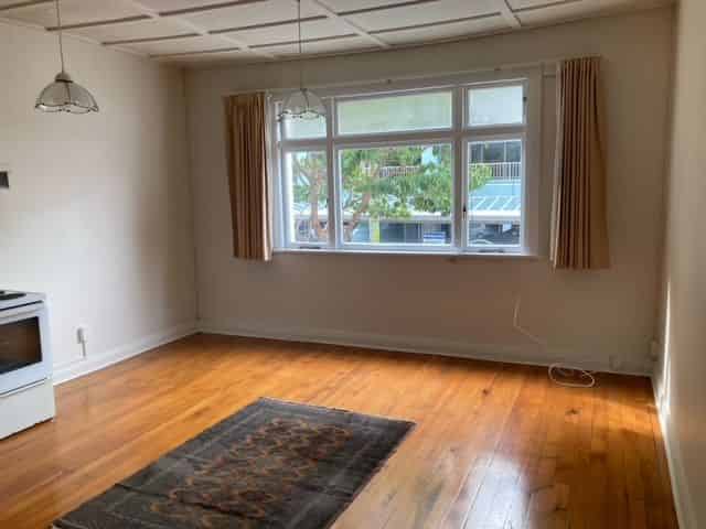 469F Lake Road, Takapuna