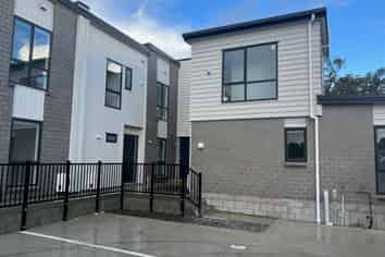 3/27 Wentworth Avenue, Papatoetoe