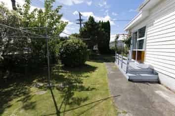 85 Bartholomew Road, Levin