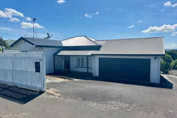 82 Forest Lake Road, Forest Lake