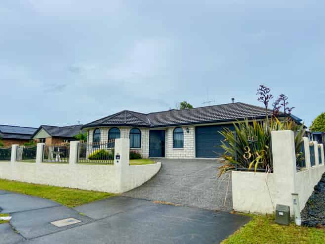 38 Nottingham Drive, Hillcrest