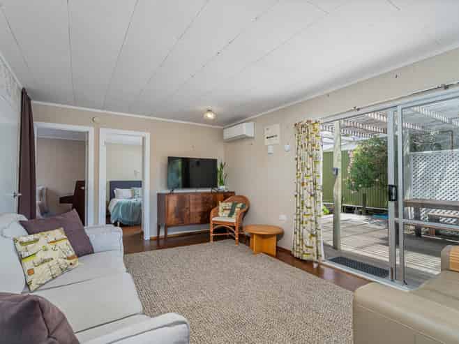 235 Tangiora Avenue, Whangapoua