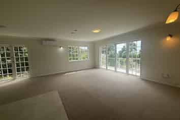 82 Woodlands Crescent , Browns Bay