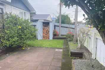 211 Omata Road, Spotswood