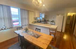 211 Omata Road, Spotswood