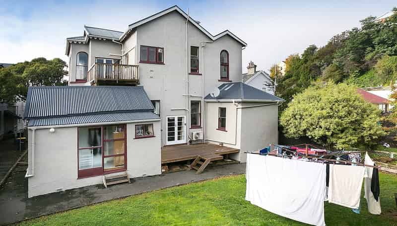 1/180 Queen Street, North Dunedin