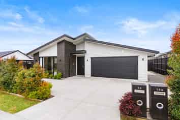 18 Madden Avenue, Kumeu