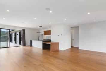 18 Madden Avenue, Kumeu