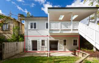 2/33 Third Ave, Kingsland