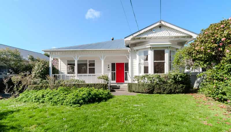 89 Derwent Street, Island Bay
