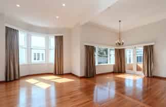 89 Derwent Street, Island Bay