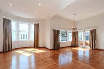 89 Derwent Street, Island Bay