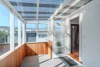 89 Derwent Street, Island Bay