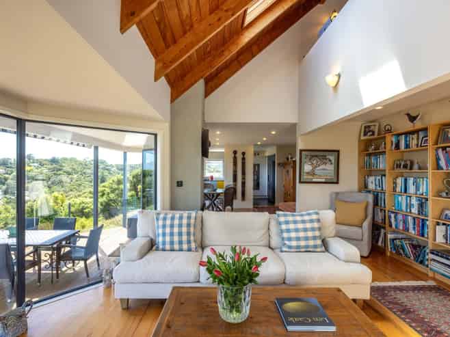 14 Tawa Street, Oneroa