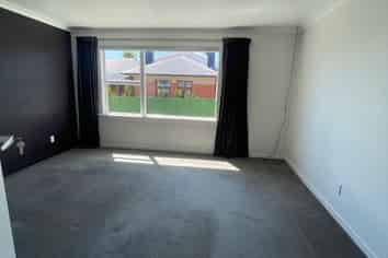 2/122 North Street, Seaview