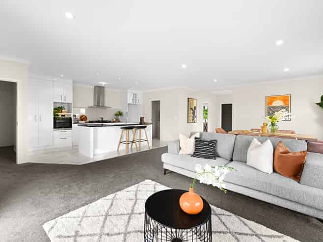 1 Helenslee Court, Flagstaff