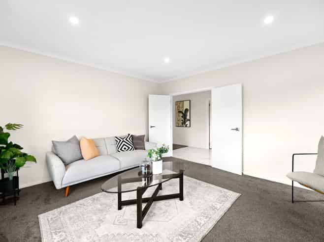 1 Helenslee Court, Flagstaff