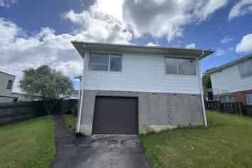 100 The Avenue, Lynfield