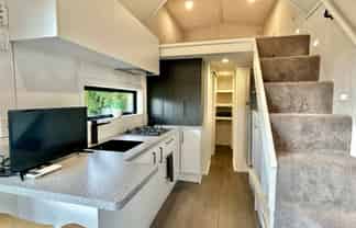 20 Scarrott Road, Bay View