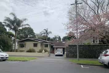 15 Glenfell Place, Epsom