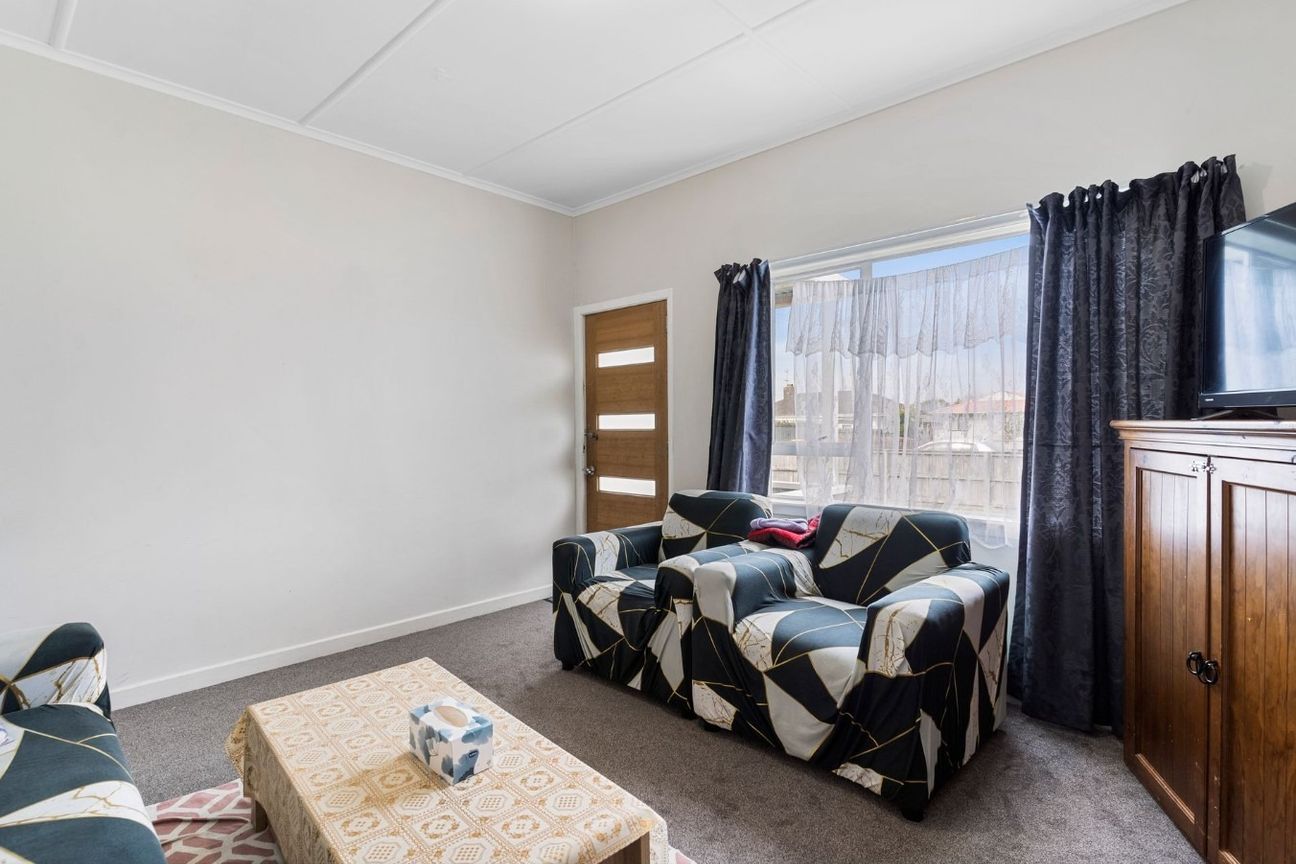 Charming 3 Bedroom Home in Prime Takanini Location - Widok 3