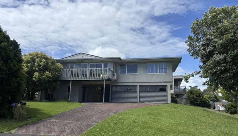 63 Bramley Drive, Farm Cove